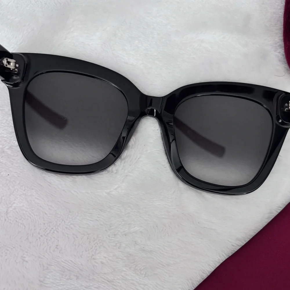 GUCCI GG0029S Black Oversize Square Fashion Sunglasses--NEW - Picture 9 of 15